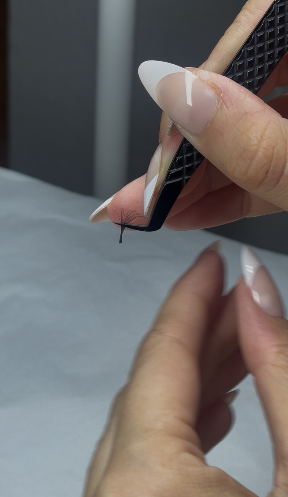 ONLINE VOLUME LASHES KURSUS
